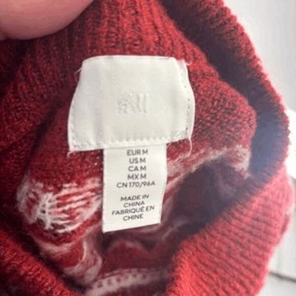 H & M Mens Large Red White Geometric Ski Sweater Well Worn Size Large - Picture 3 of 3